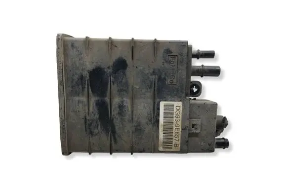 Ford Fusion II Active carbon filter fuel vapour canister DG939E857B