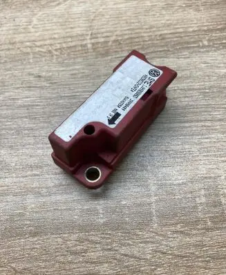 Volkswagen Golf IV Airbag deployment crash/impact sensor 1J0909606D