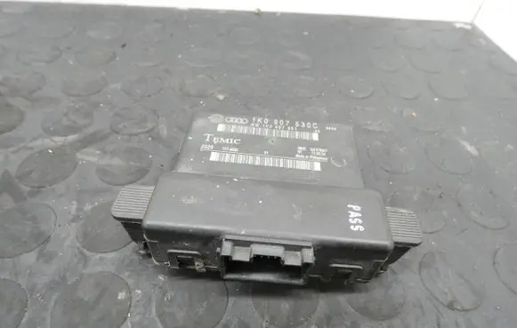 Volkswagen Golf V Gateway control module 1K0907530C TF74035 1K0907951