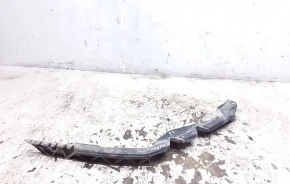 Skoda Octavia Mk2 (1Z) Front bumper mounting bracket 1Z0807184