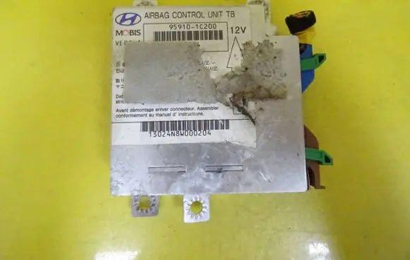 Hyundai Getz Airbag control unit/module 959101C200