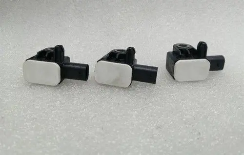Maserati GranTurismo Airbag deployment crash/impact sensor 670038225