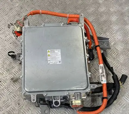 Mitsubishi Outlander Voltage converter inverter W309B18772 W309B18771 HAMU4079754