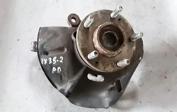 Hyundai ix35 Front wheel hub 517163U000