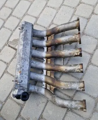 BMW 7 E38 Intake manifold 89024E7991 1713971 11611704010