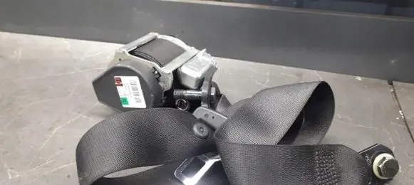Mitsubishi Colt Front seatbelt 7000a312xa