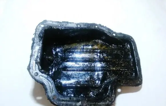 Oil sump