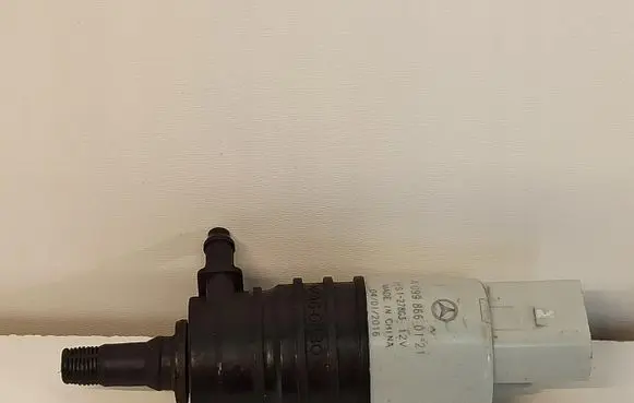Mercedes-Benz C W205 Windscreen/windshield washer pump A0998660121