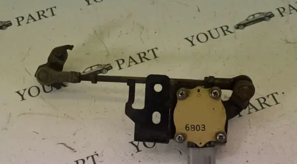 Lexus RX 300 Headlight level height control switch