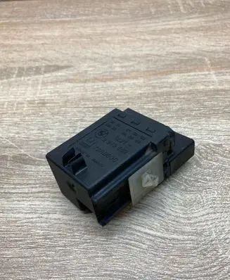 BMW 3 E36 Glow plug pre-heat relay 2243562 72RB500 USED