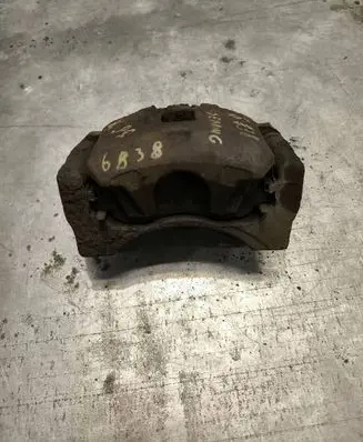 Chrysler Sebring (JS) Front brake caliper 6838