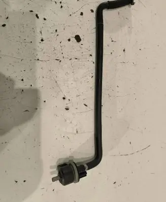 Volkswagen PASSAT B6 Valve vacuum 051133459