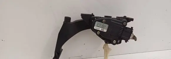 Volkswagen Polo Accelerator throttle pedal 1J1721503H