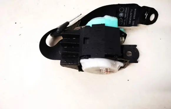 Toyota Avensis T250 Middle seatbelt (rear) 7335005040 73350-05040