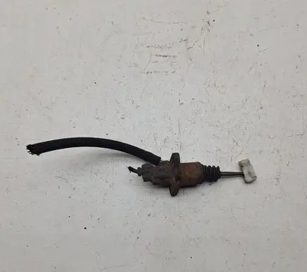 Volkswagen PASSAT B4 Clutch slave cylinder 