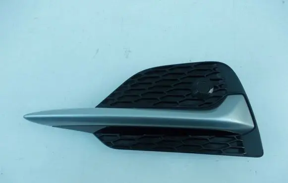 Nissan Qashqai Front bumper lower grill 62257HV20A