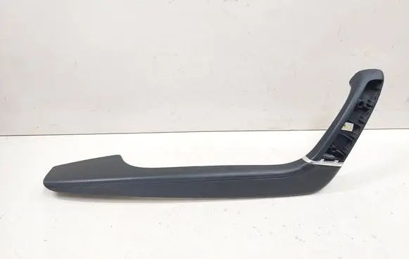 Hyundai i40 Front door interior handle trim 823503Z000