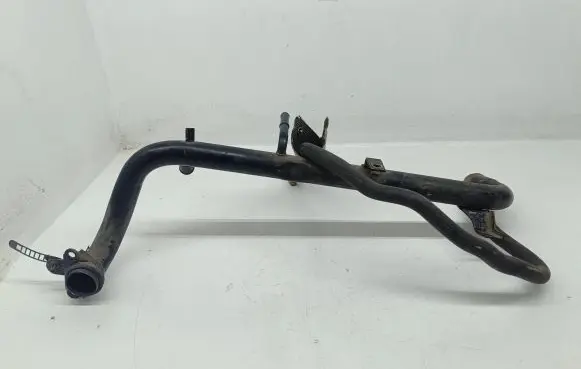 Engine coolant pipe/hose