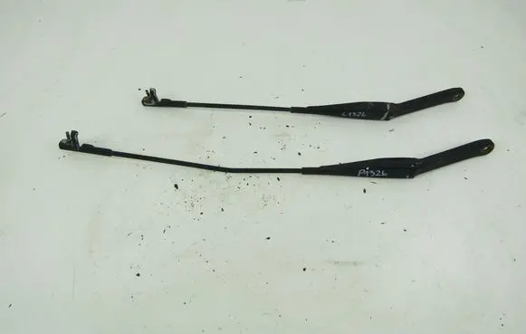 Ford Fusion Front wiper blade arm 