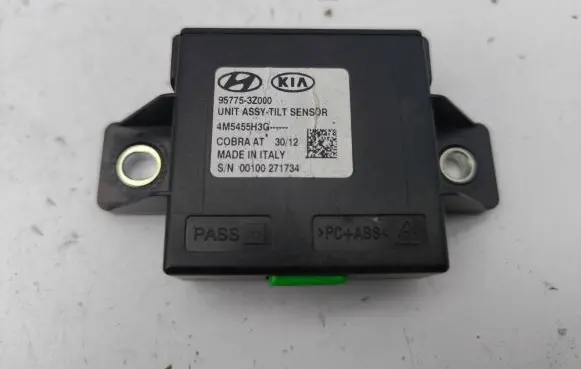 Hyundai i40 Yaw turn rate sensor 957753Z000