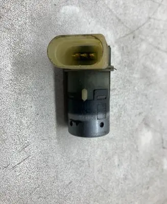 Audi A6 S6 C6 4F Parking PDC sensor 687507