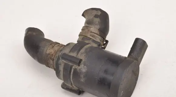 Skoda Octavia Mk2 (1Z) Water pump 1K0965561J
