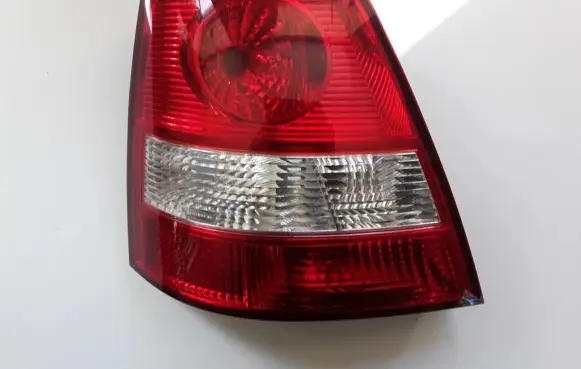 KIA Sorento Rear/tail lights 924013E010