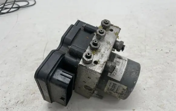 Opel Insignia B ABS Pump 84257235