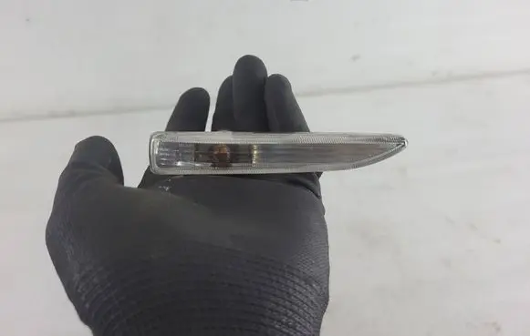 BMW 7 E65 E66 Front fender indicator light 6906394