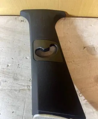 BMW X5 E70 (B) pillar trim (top) 7129751