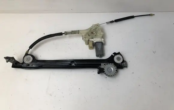 BMW 6 F06 Gran coupe Front door window regulator with motor 7304522 90302865YY0070