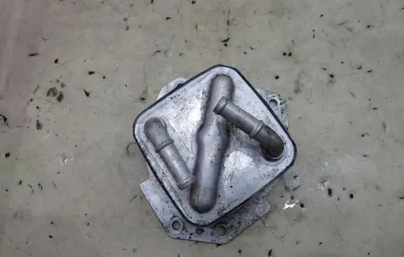 Mazda 3 II Engine oil radiator KRIS235789