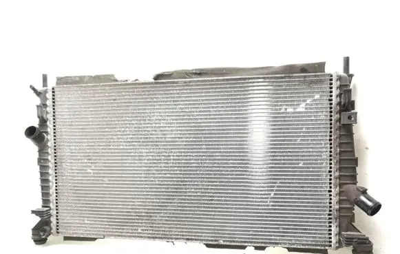 Ford Focus Coolant radiator 3M5H8005TL