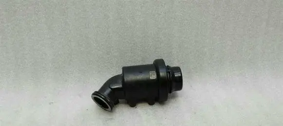 Mercedes-Benz CLS C218 X218 Intake resonator A6511400087