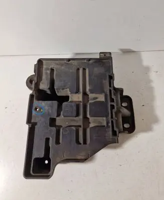 Battery tray