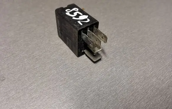 Renault Clio II Other relay 232303