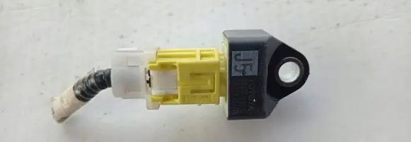 Toyota C-HR I Airbag deployment crash/impact sensor 89173F4010J5