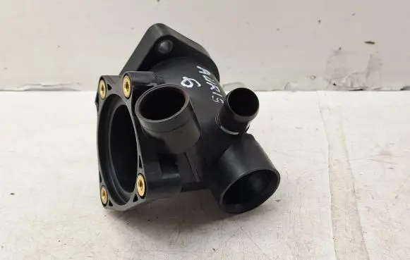 Toyota Auris 150 Thermostat housing 163230R011 163230R011A