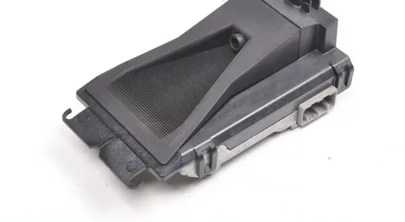 Volvo V70 Front bumper camera 31445513