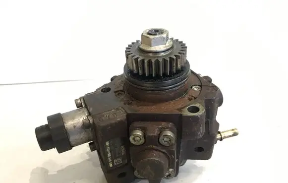 Renault Trafic II (X83) Fuel injection high pressure pump 0445010170 H8200690744