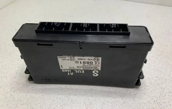 Subaru Legacy Immobilizer control unit/module 88281AG060 88281AG X1T17077H3