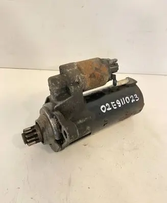 Volkswagen PASSAT B6 Starter motor 02E911023