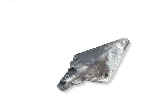 BMW 7 E65 E66 Engine mounting bracket 6770005 2216770005