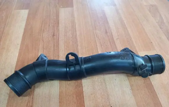 Opel Vectra C Air intake hose/pipe 55350916 2407177 5835855