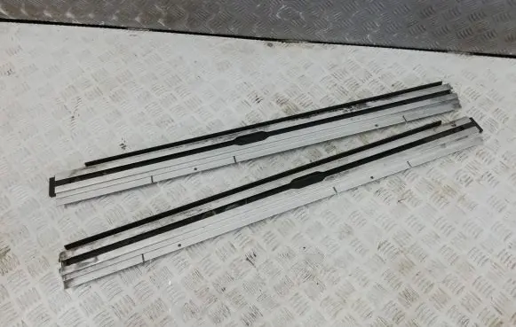 Peugeot 308 Bracket in trunk/boot 98057261VV 10022015 0809900059