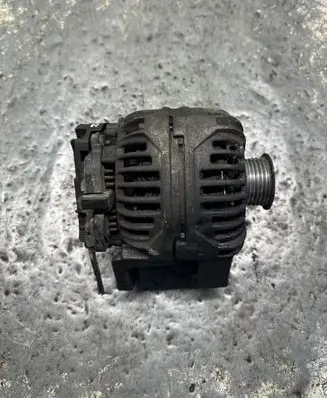 Opel Zafira A Generator/alternator 13108596 0124525030