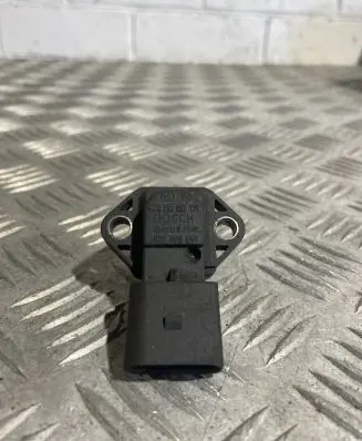 Volkswagen PASSAT B6 Air pressure sensor 038906051