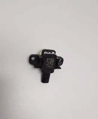 Mercedes-Benz GLA W156 Airbag deployment crash/impact sensor A1668210351