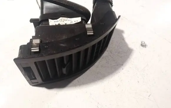 Volkswagen Polo Dash center air vent grill 6q0819704