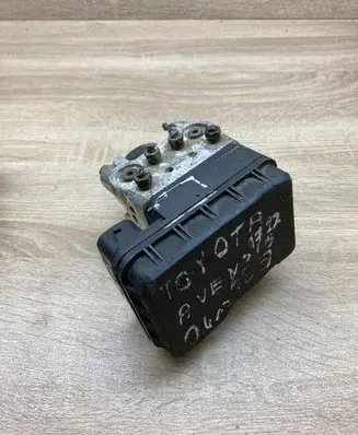 Toyota Avensis T250 ABS Pump 4451044110 8954144130